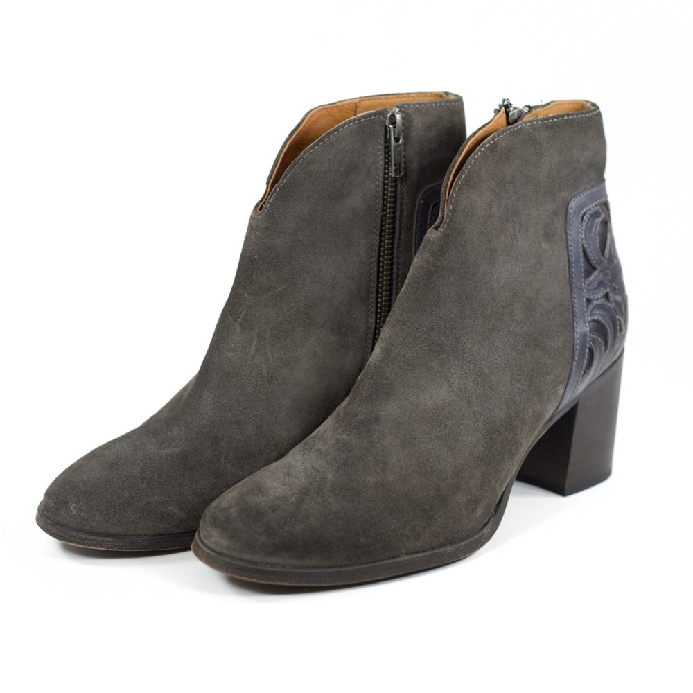 Frye Nova Overlay Suede Booties Size 8 Womens Boot Heel Gray Zip Up